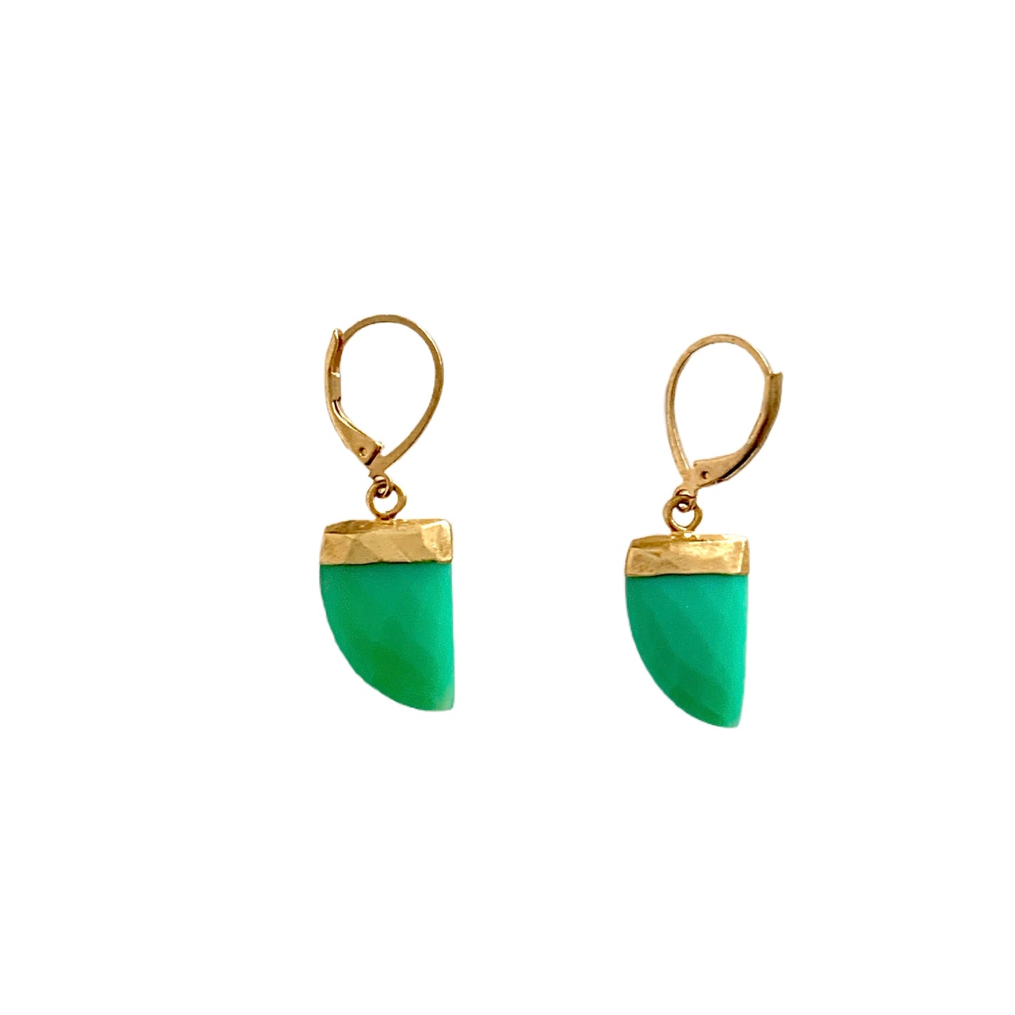 Earrings with chalcedony stone