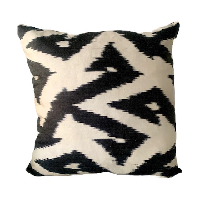 Silk cushion 40x40 cm