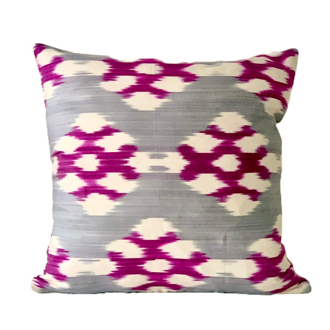 Silk cushion 40x40 cm