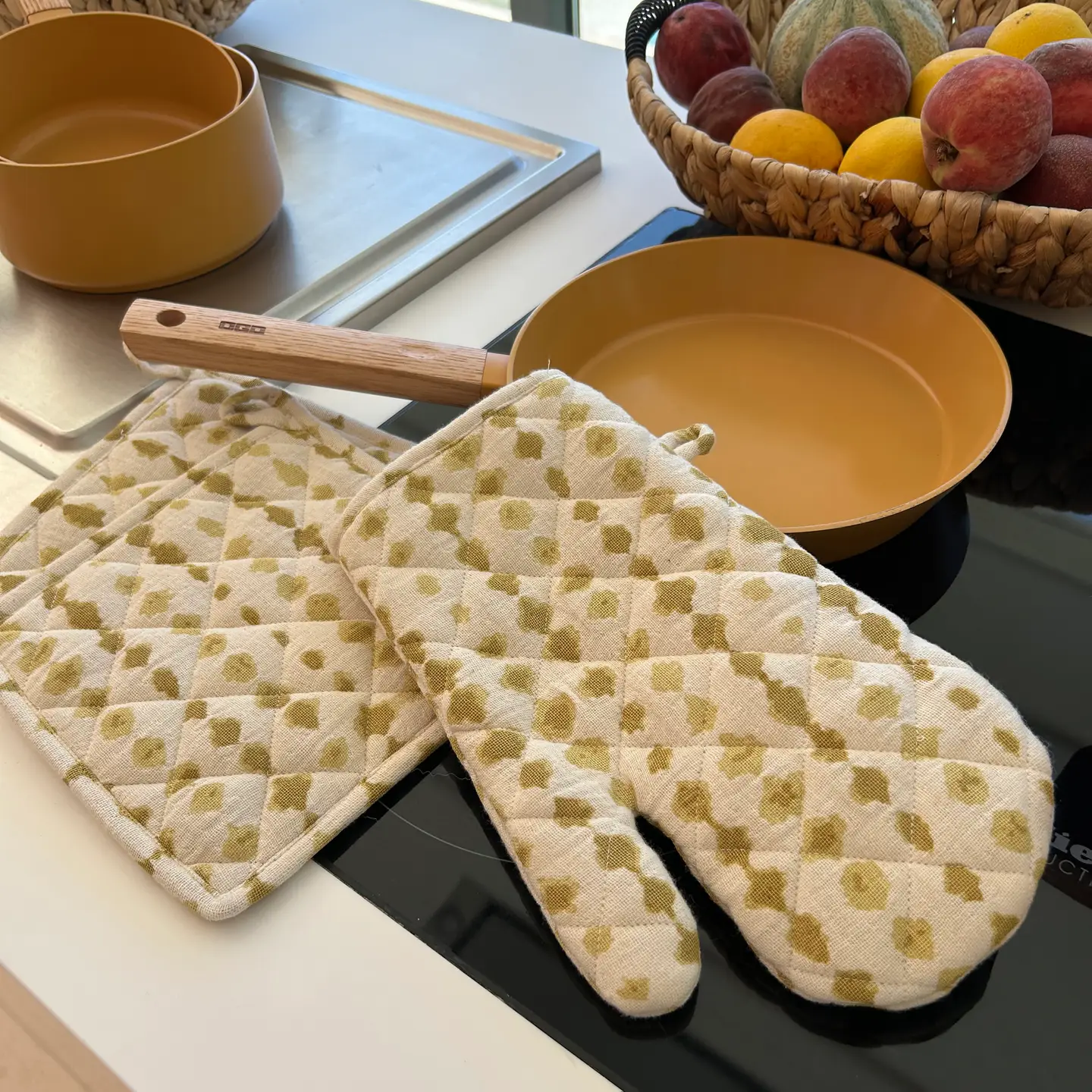 Oven glove + potholder